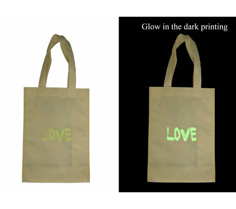 Shopping_bag_SCREEN_GLOW_LD.jpg